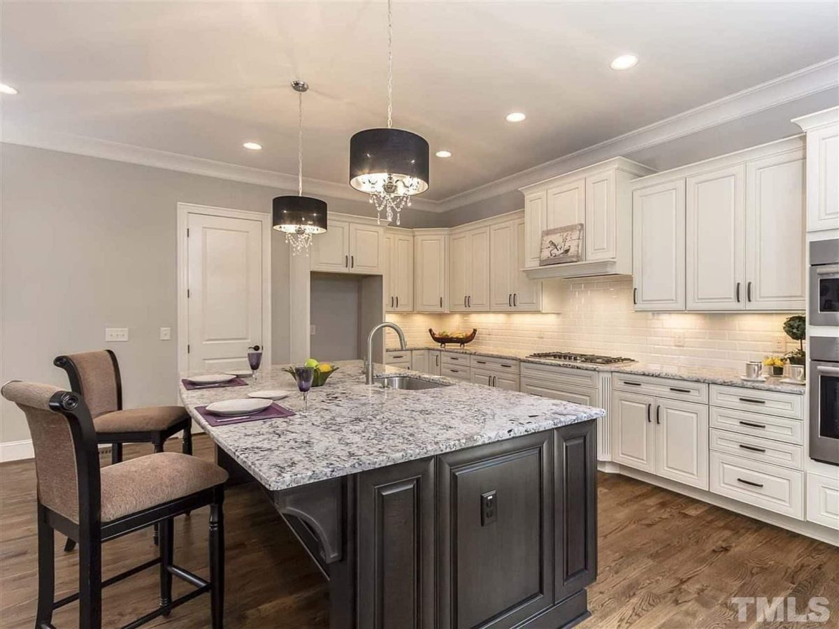 Modern Craftsman house Plan with 4 Bedrooms and CAD Designs