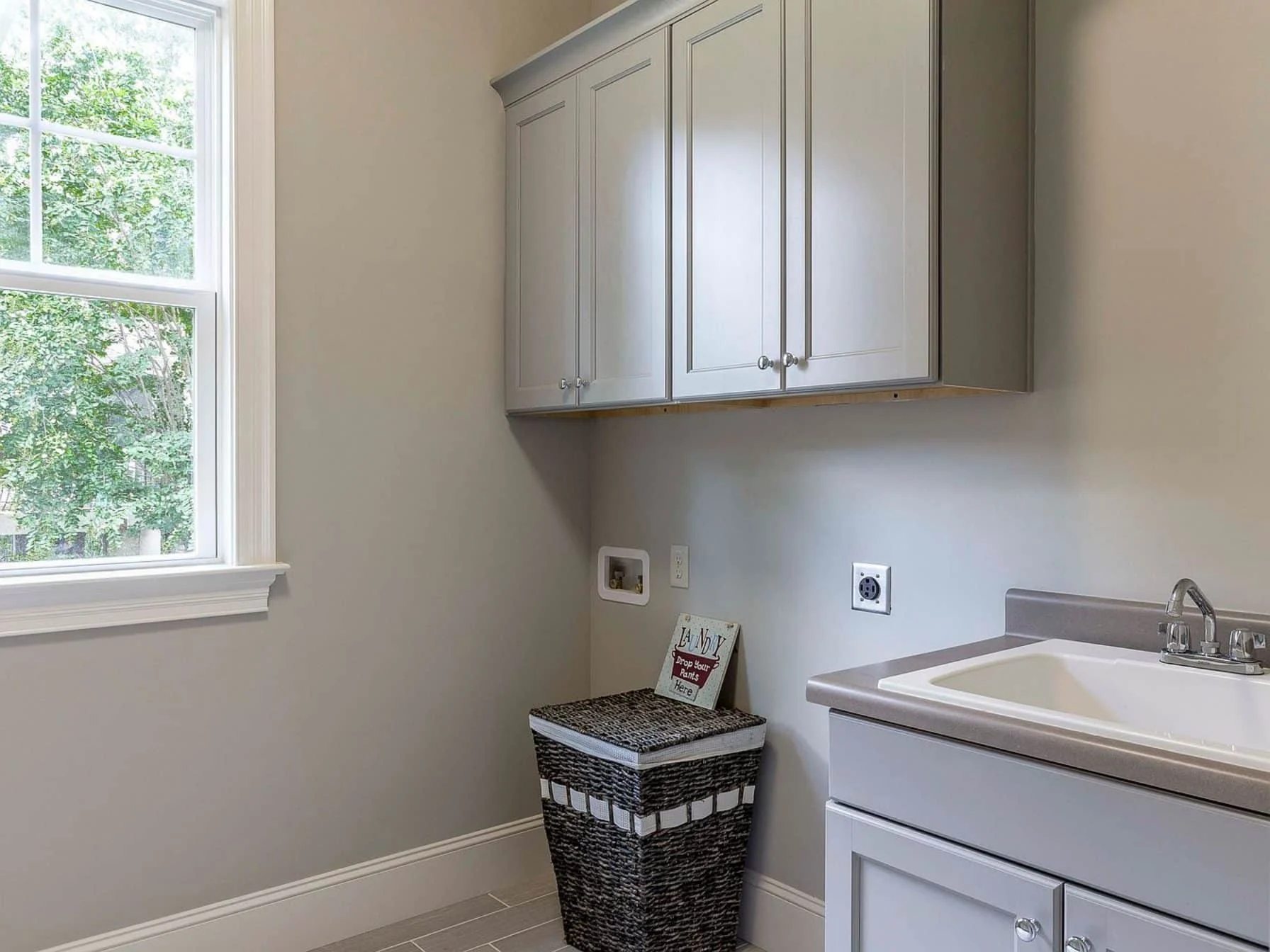 16-1030 HOUSE PLAN - Modern Craftsman House Plan with 4 Bedrooms and CAD Designs 16 Modern Craftsman house Plan with 4 Bedrooms and CAD Designs