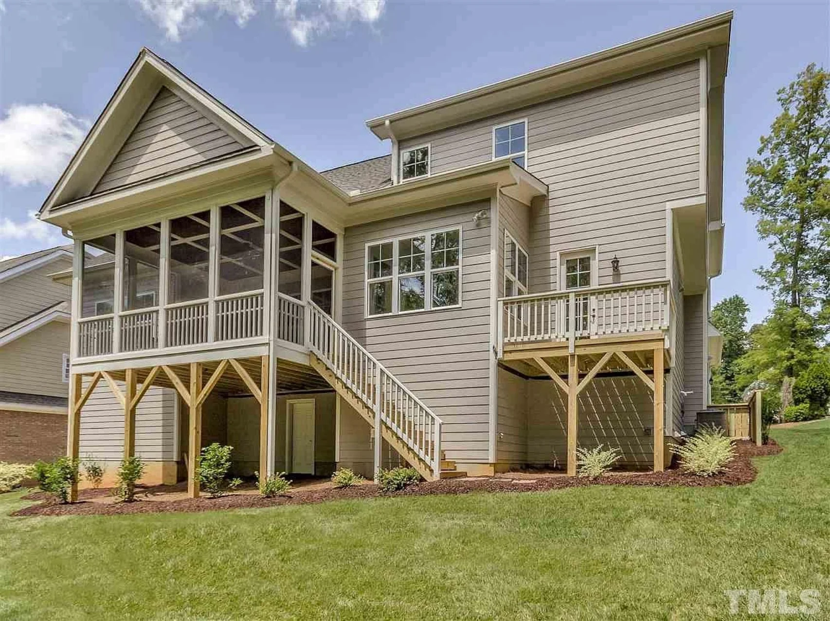 16-1030 HOUSE PLAN - Modern Craftsman House Plan with 4 Bedrooms and CAD Designs 5 Modern Craftsman house Plan with 4 Bedrooms and CAD Designs