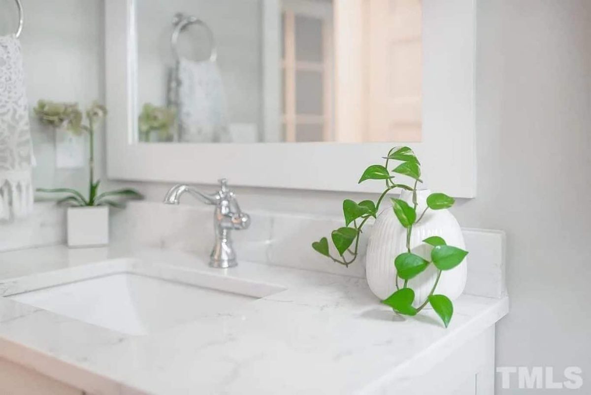 Spacious 4-Bedroom house Plan with Stunning Architectural Designs