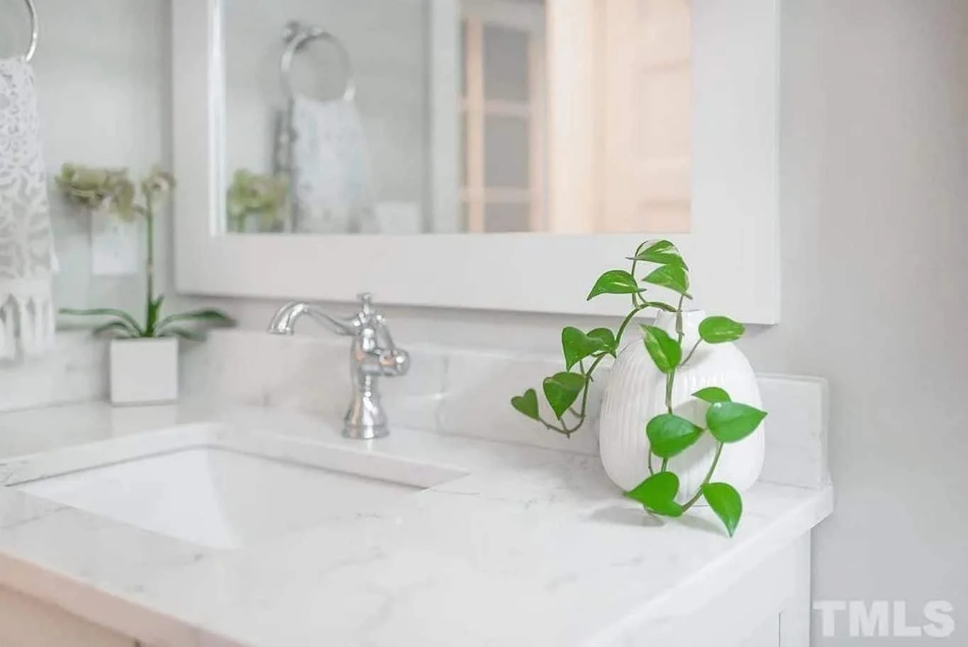 15-1329 HOUSE PLAN - Spacious 4-Bedroom House Plan with Stunning Architectural Designs 31 Spacious 4-Bedroom house Plan with Stunning Architectural Designs