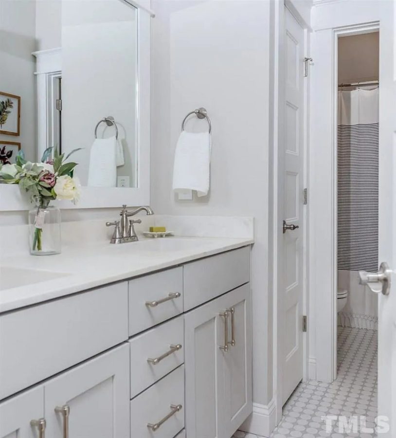 Spacious 4-Bedroom house Plan with Stunning Architectural Designs