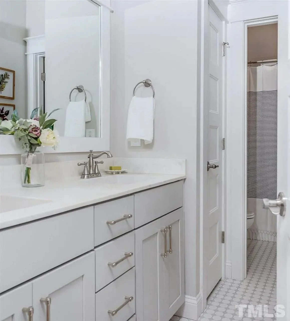 15-1329 HOUSE PLAN - Spacious 4-Bedroom House Plan with Stunning Architectural Designs 27 Spacious 4-Bedroom house Plan with Stunning Architectural Designs