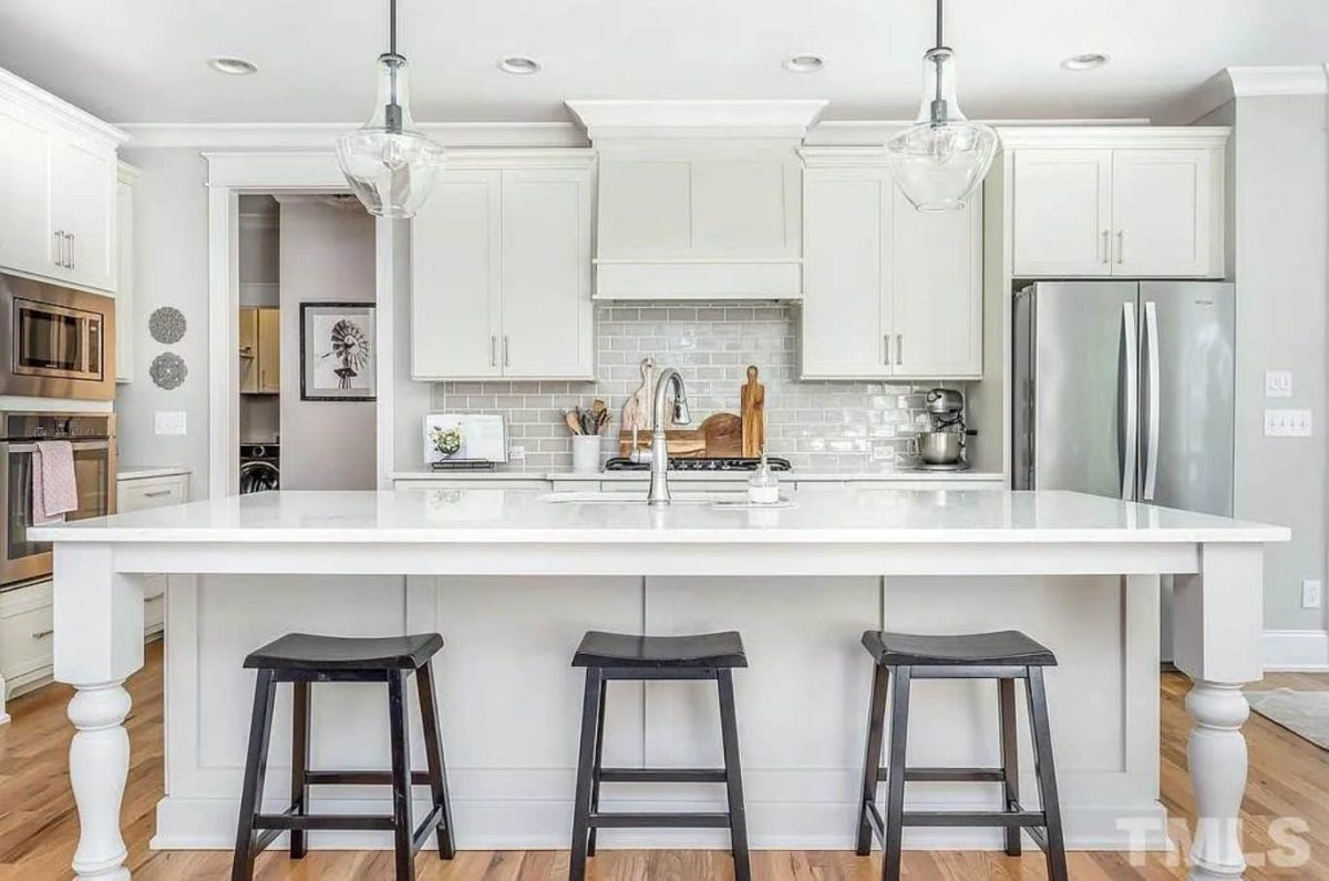 Spacious 4-Bedroom house Plan with Stunning Architectural Designs