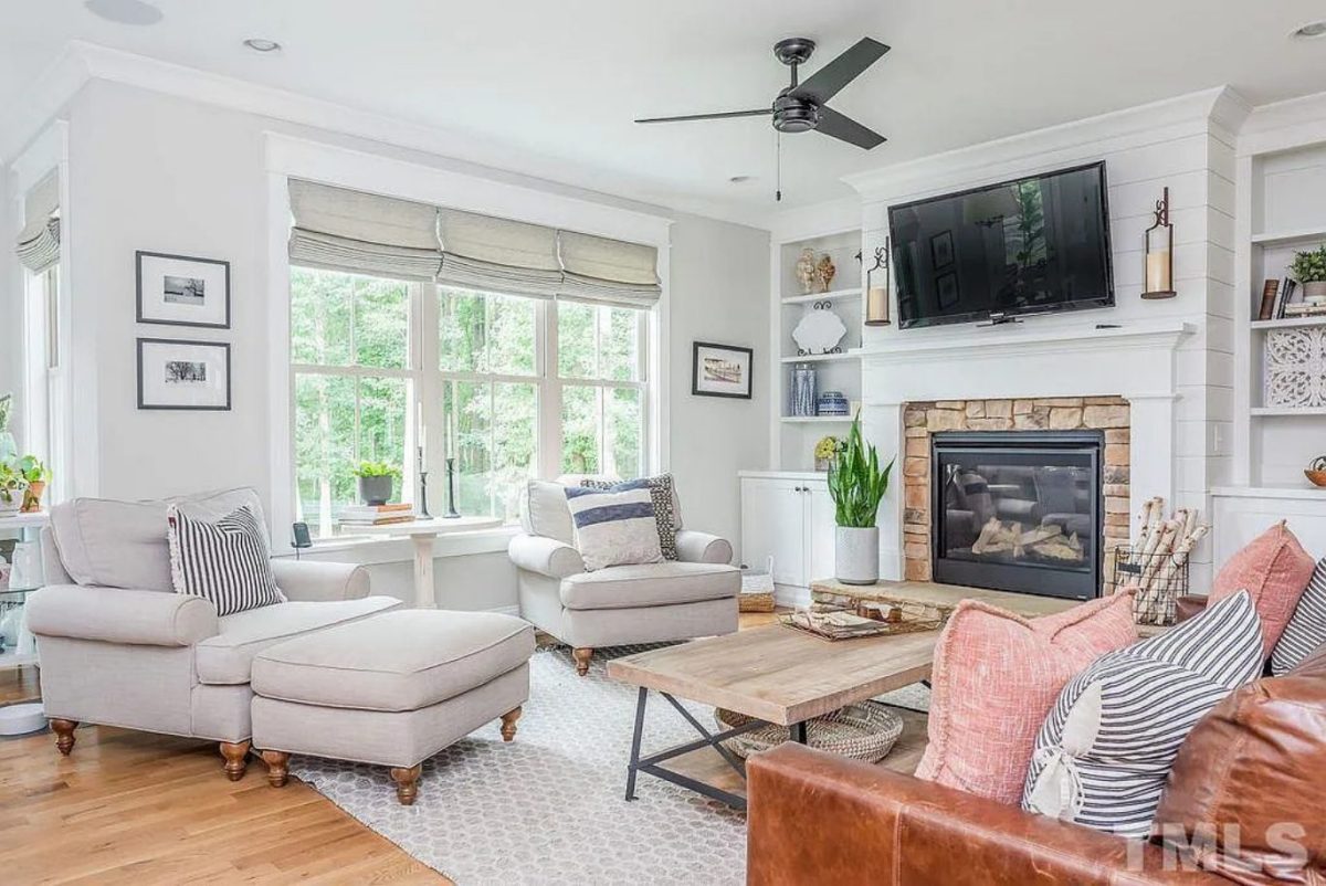 Spacious 4-Bedroom house Plan with Stunning Architectural Designs