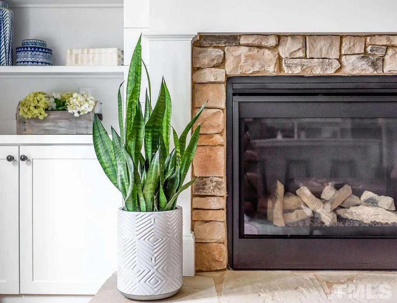 15-1329 HOUSE PLAN - Spacious 4-Bedroom House Plan with Stunning Architectural Designs 7 Spacious 4-Bedroom house Plan with Stunning Architectural Designs