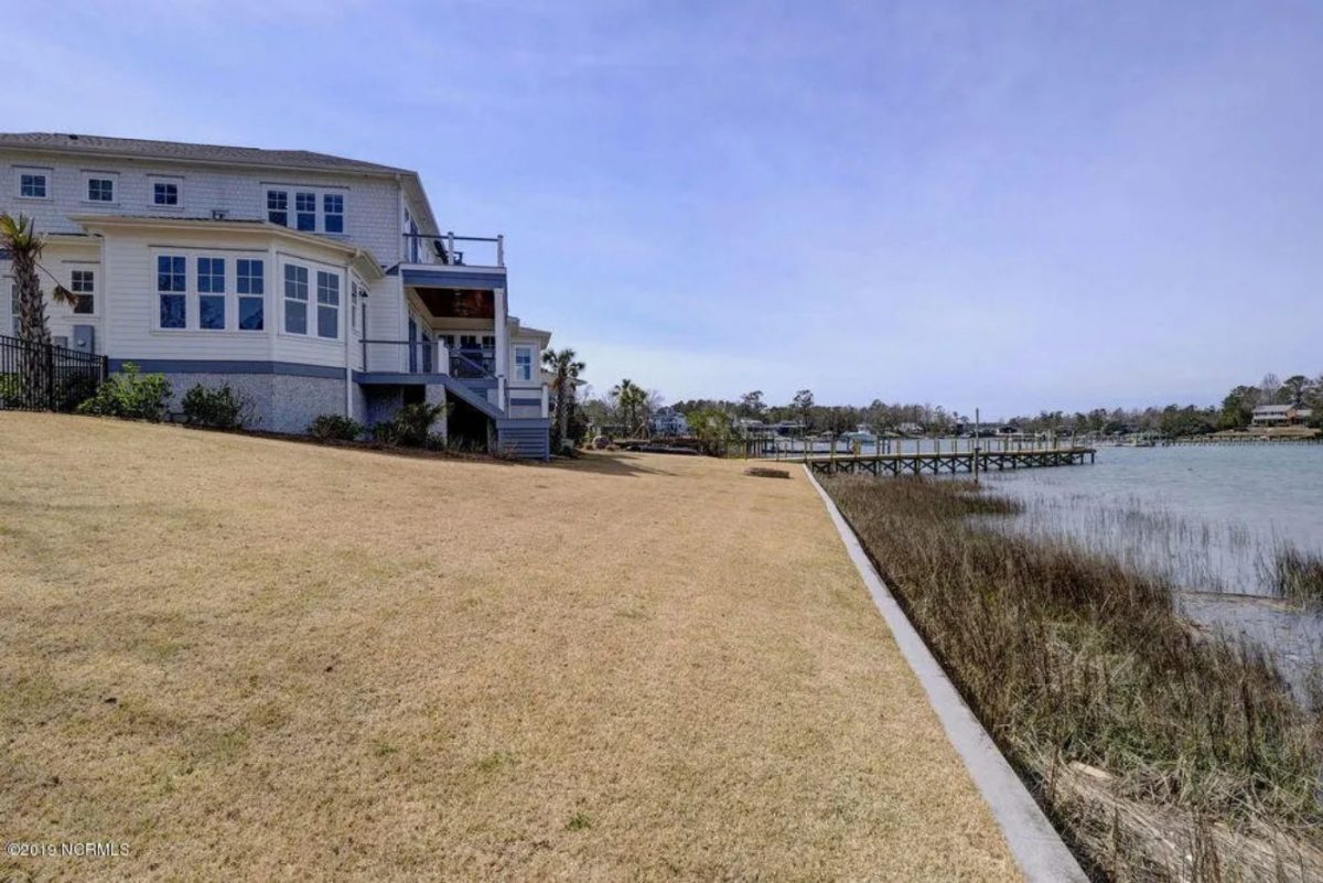 Craftsman Floor Plan with 4 Beds, Open Design & Great Features