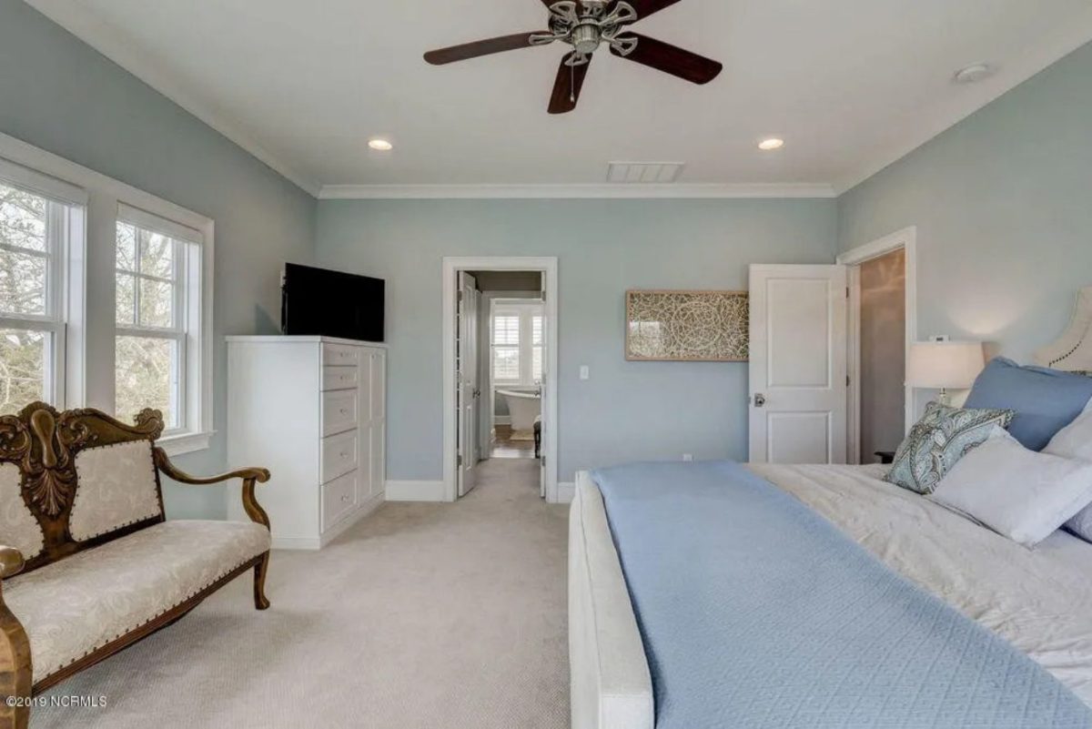 Craftsman Floor Plan with 4 Beds, Open Design & Great Features