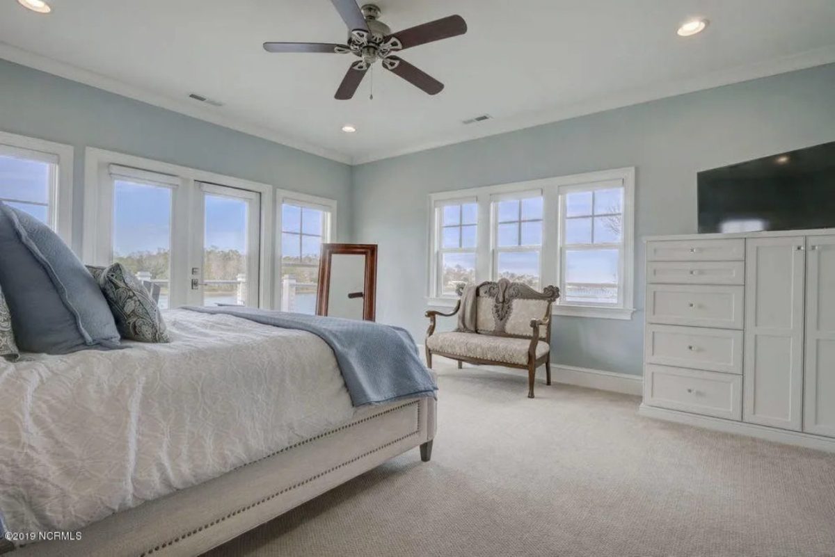 Craftsman Floor Plan with 4 Beds, Open Design & Great Features