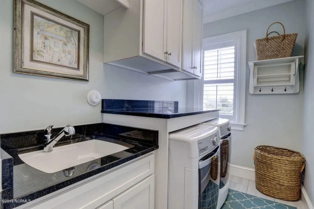 Craftsman Floor Plan with 4 Beds, Open Design & Great Features