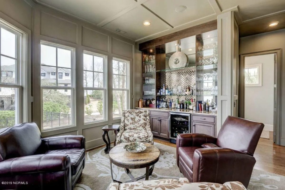 Craftsman Floor Plan with 4 Beds, Open Design & Great Features