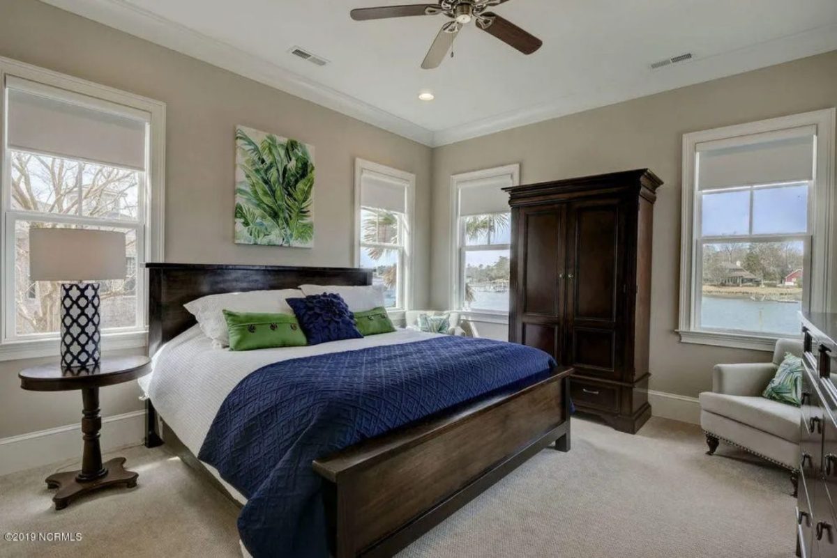 Craftsman Floor Plan with 4 Beds, Open Design & Great Features