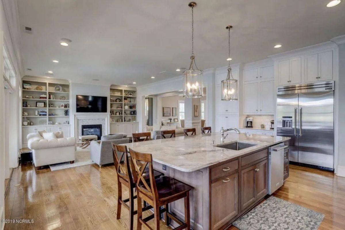 Craftsman Floor Plan with 4 Beds, Open Design & Great Features