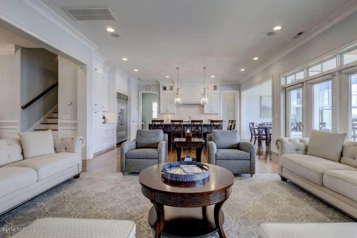 Craftsman Floor Plan with 4 Beds, Open Design & Great Features