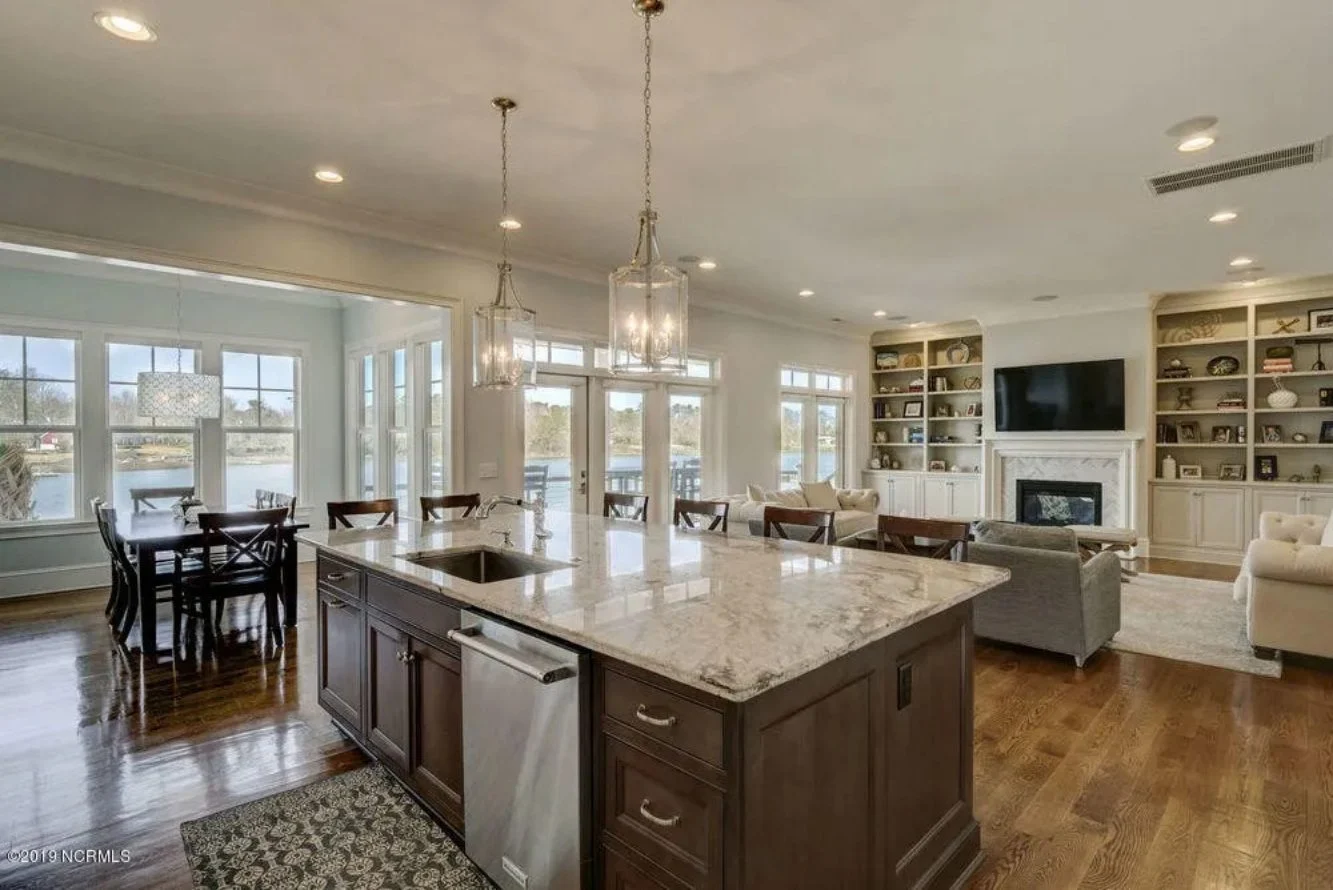 Craftsman Floor Plan with 4 Beds, Open Design & Great Features