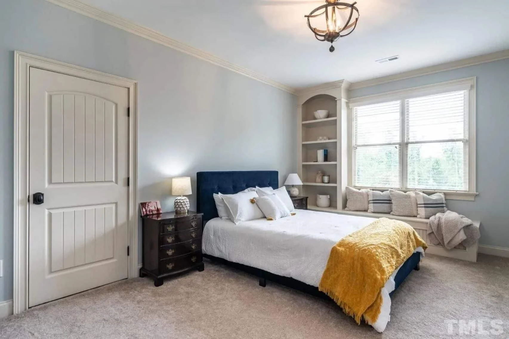 Custom house Blueprint with 4 Beds, 4.5 Baths, Open Floor Plan Designs