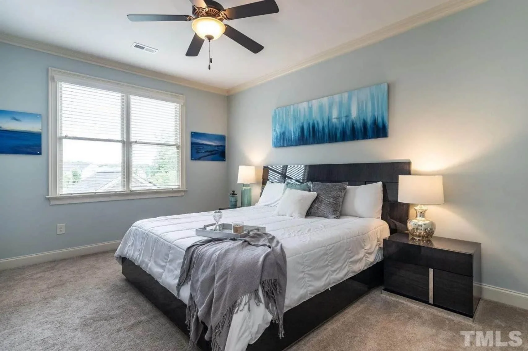 Custom house Blueprint with 4 Beds, 4.5 Baths, Open Floor Plan Designs