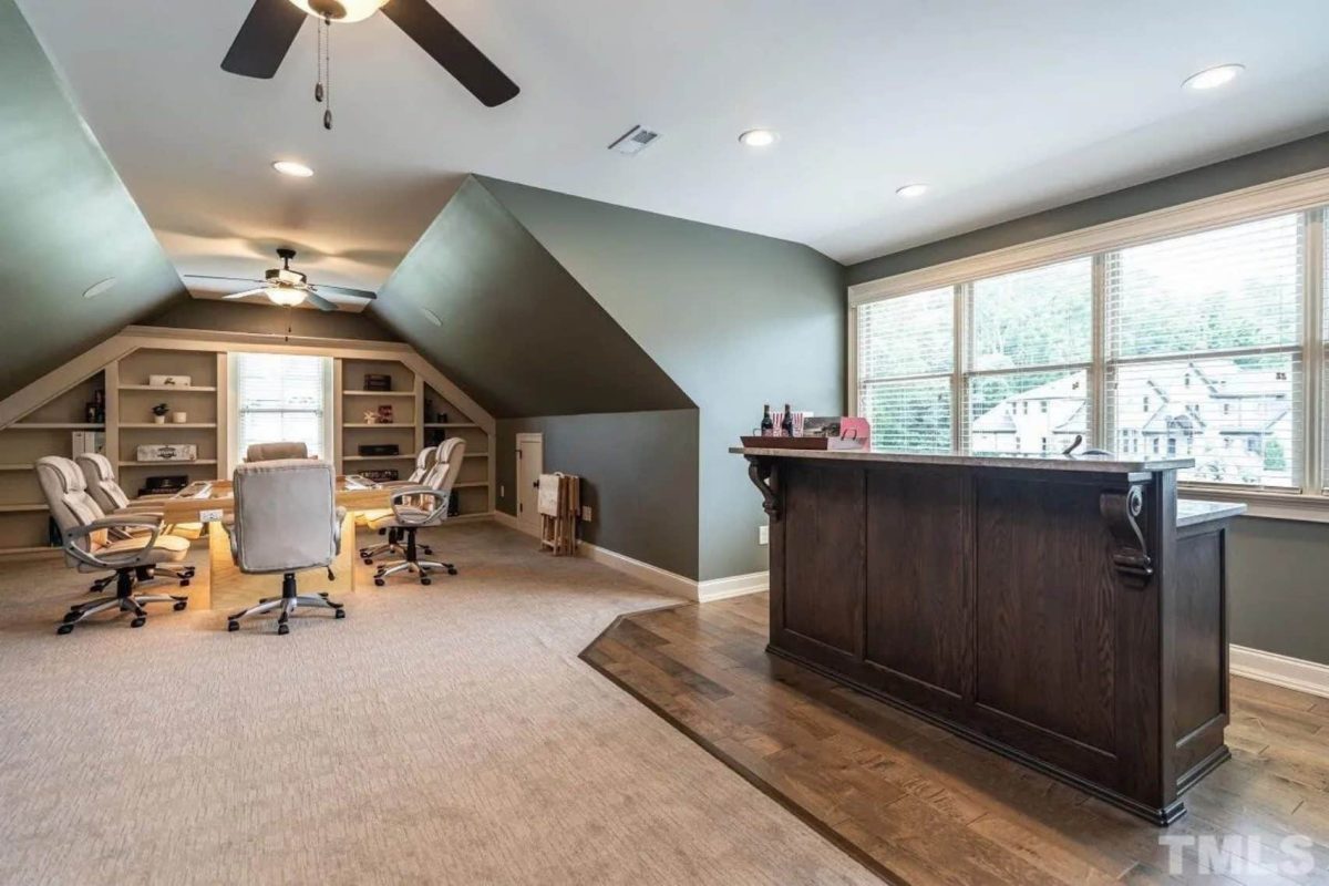 Custom house Blueprint with 4 Beds, 4.5 Baths, Open Floor Plan Designs