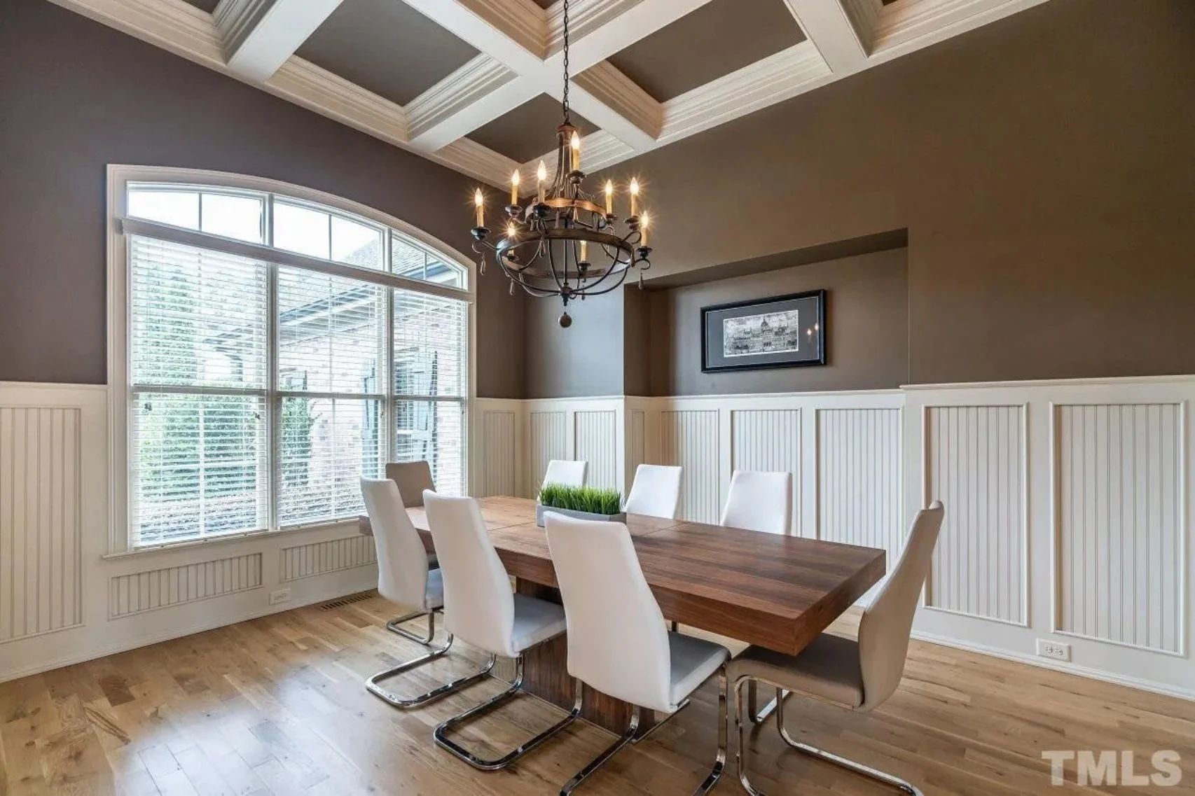 Custom house Blueprint with 4 Beds, 4.5 Baths, Open Floor Plan Designs
