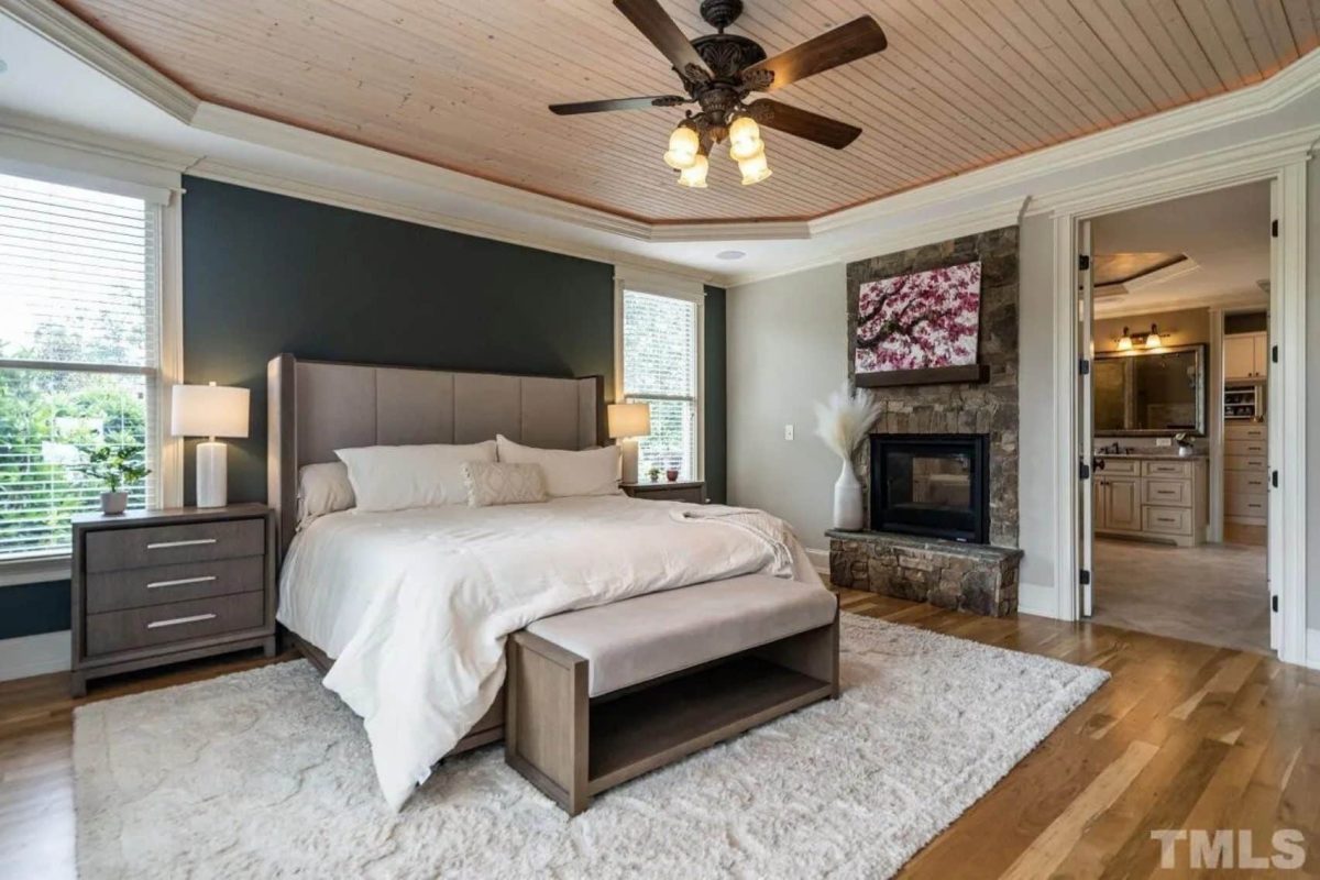 Custom house Blueprint with 4 Beds, 4.5 Baths, Open Floor Plan Designs