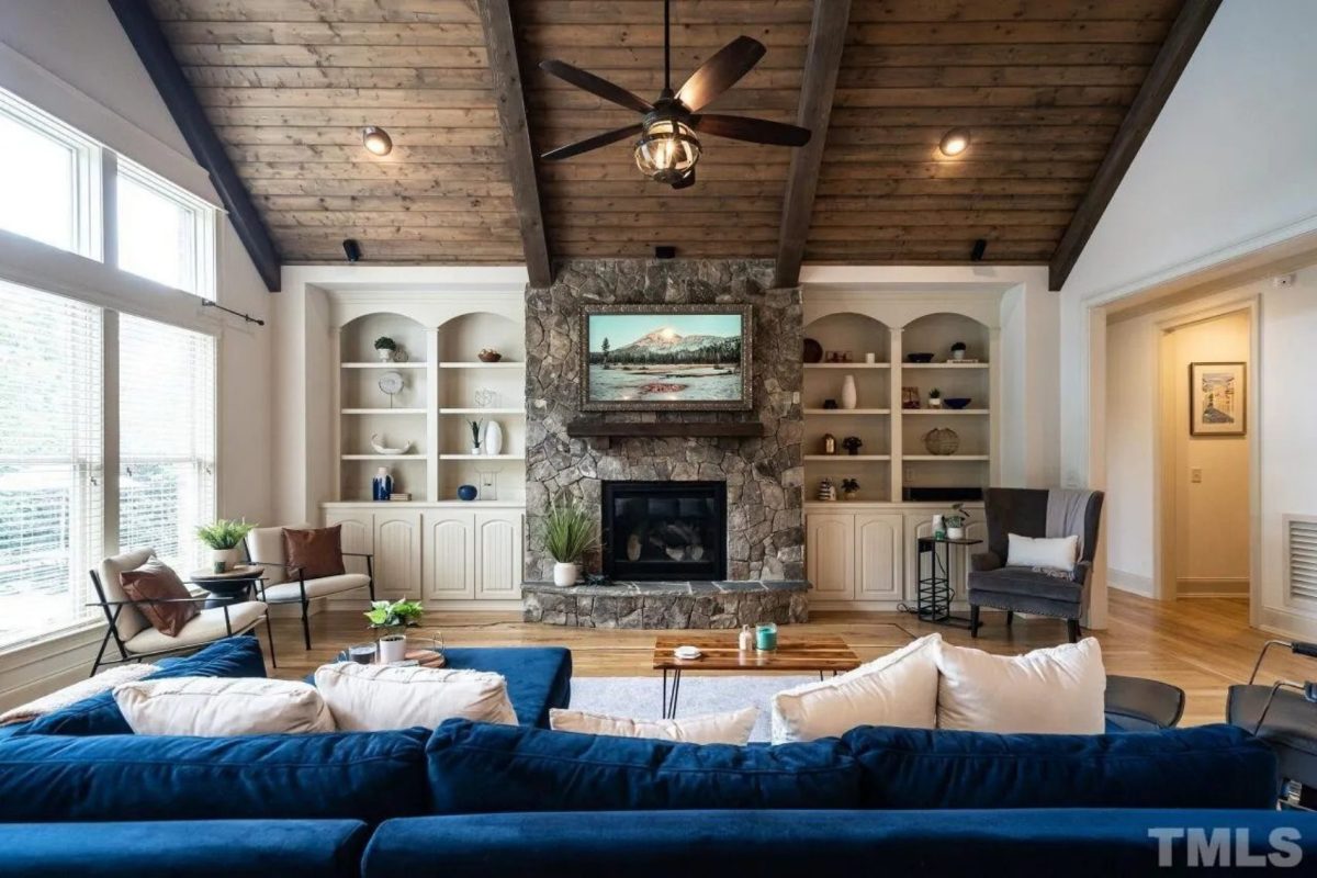 Custom house Blueprint with 4 Beds, 4.5 Baths, Open Floor Plan Designs