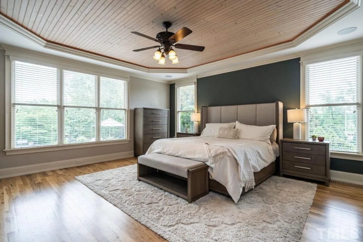 Custom house Blueprint with 4 Beds, 4.5 Baths, Open Floor Plan Designs