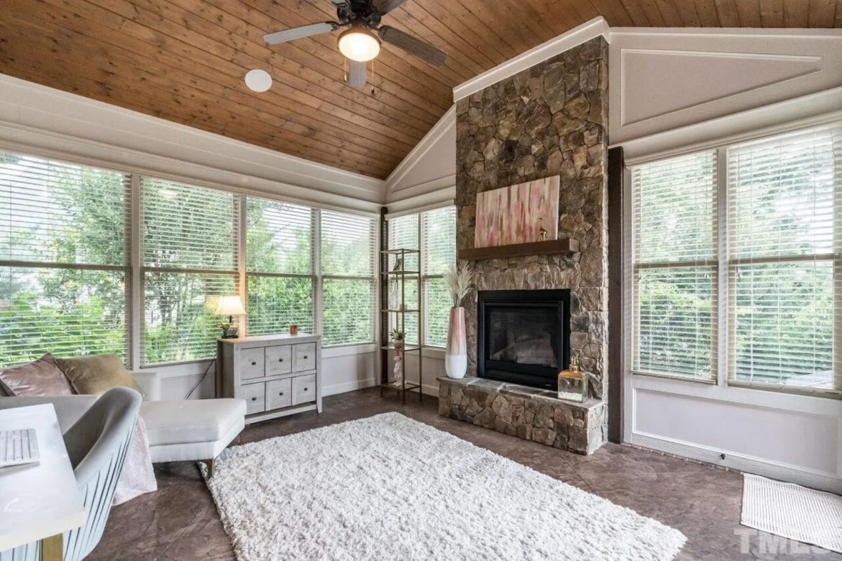 Custom house Blueprint with 4 Beds, 4.5 Baths, Open Floor Plan Designs