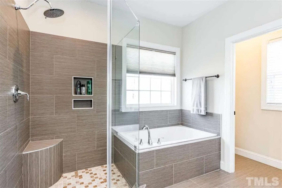 Modern house Floor Plan with CAD Designs & Blueprint Features