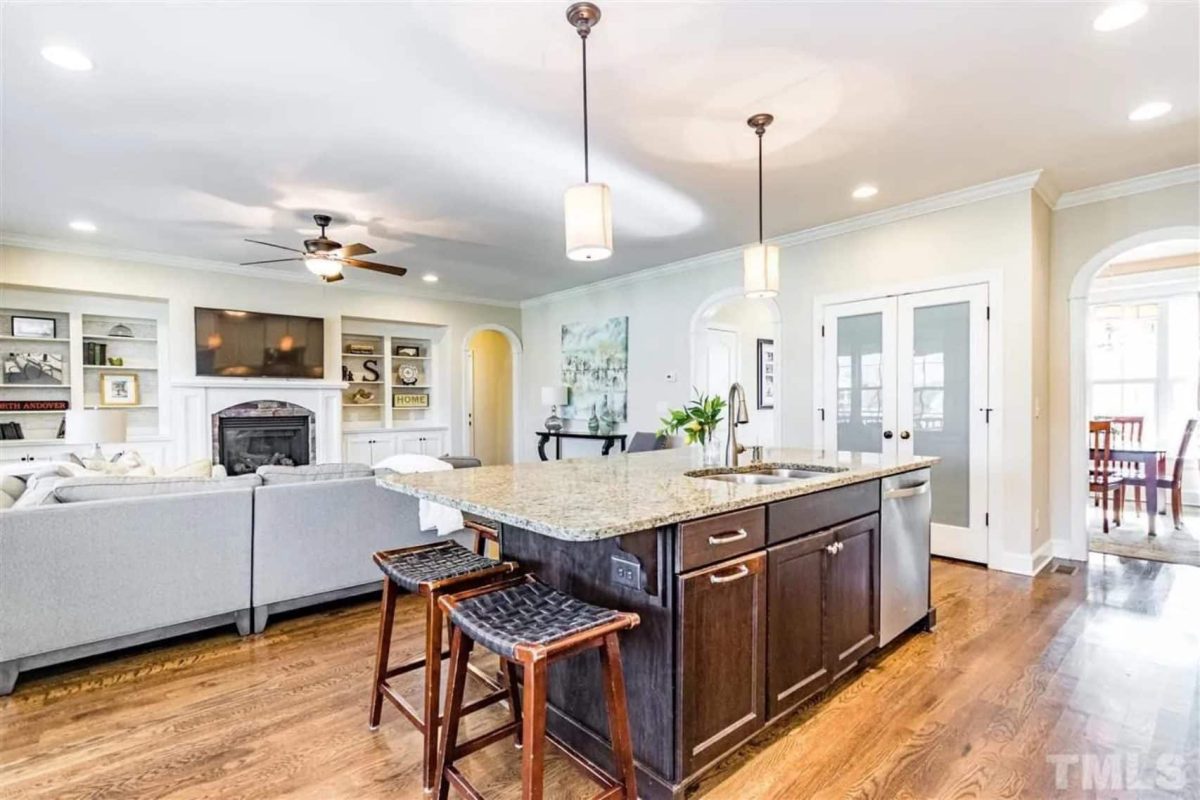 Modern house Floor Plan with CAD Designs & Blueprint Features