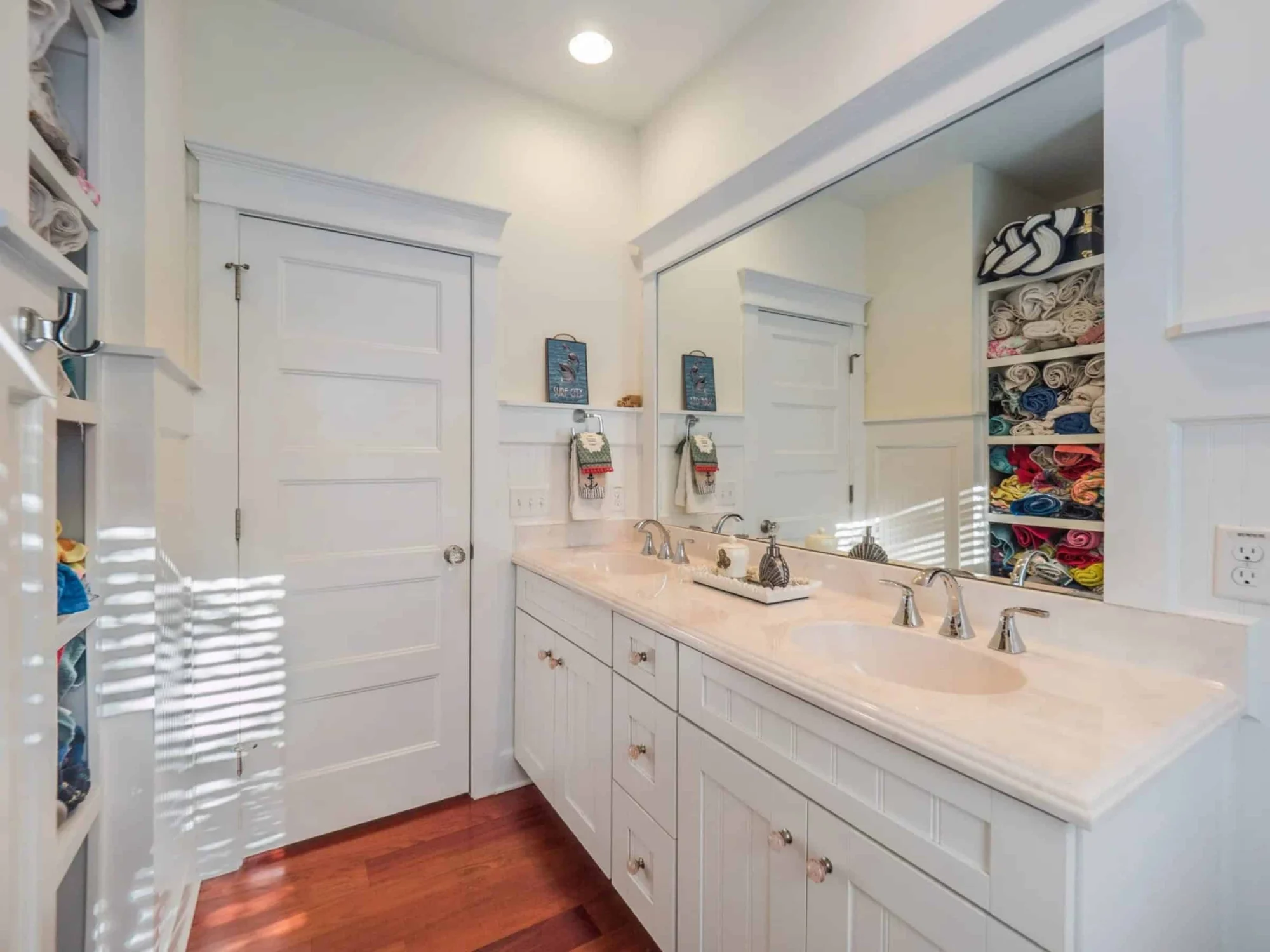 Elegant Coastal house Design