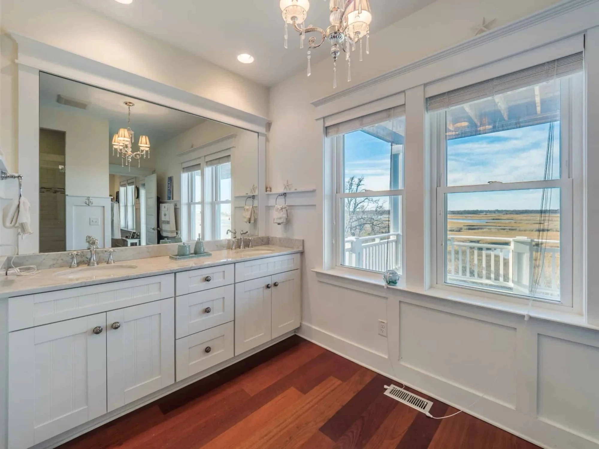 Elegant Coastal house Design