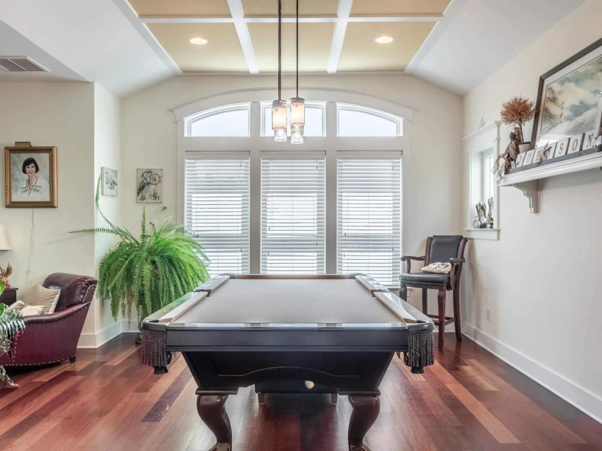 Elegant Coastal house Design