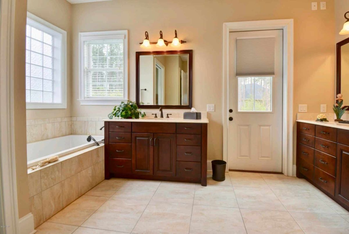 Spacious 1.5 Story house Plan with Blueprint and CAD Designs