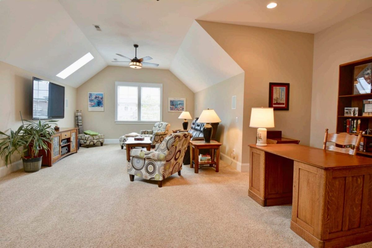 Spacious 1.5 Story house Plan with Blueprint and CAD Designs