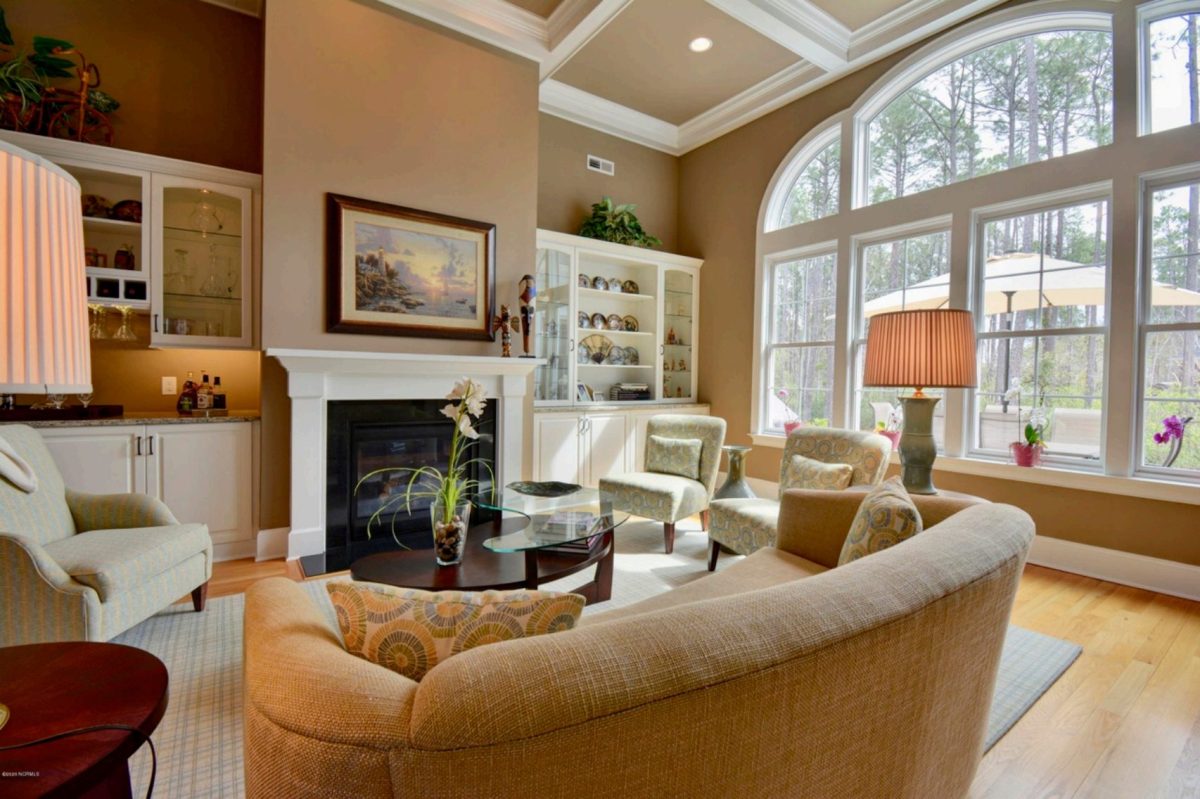 Spacious 1.5 Story house Plan with Blueprint and CAD Designs