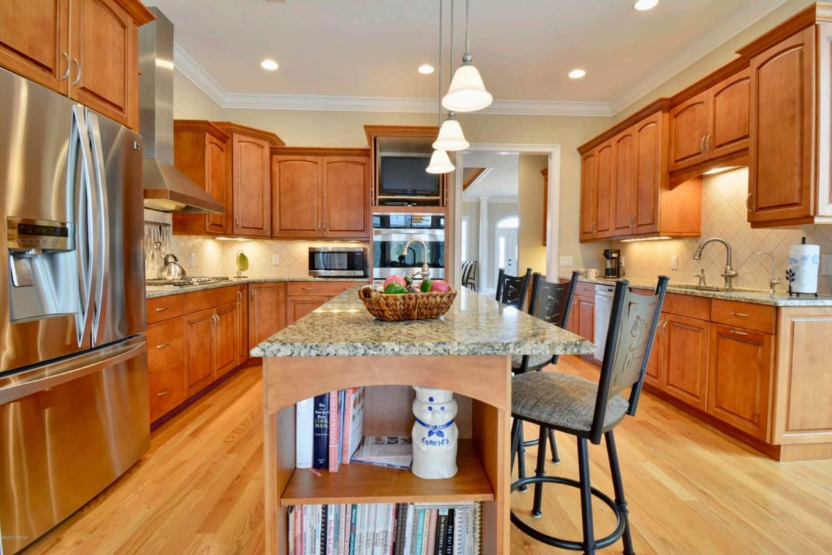 Spacious 1.5 Story house Plan with Blueprint and CAD Designs