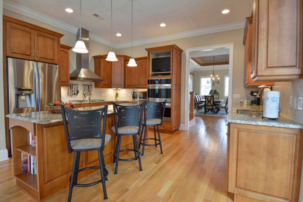 Spacious 1.5 Story house Plan with Blueprint and CAD Designs