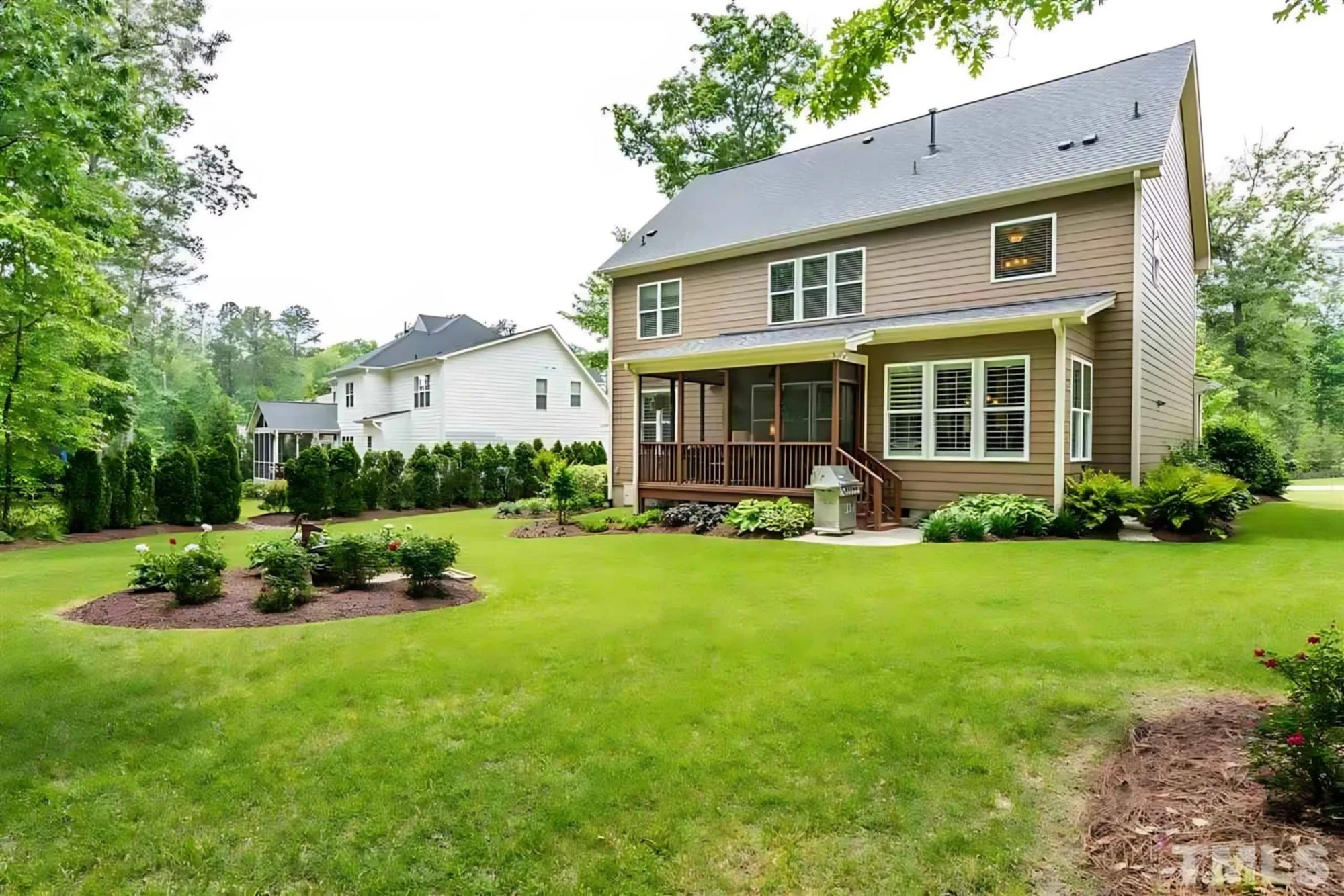 Elegant 4-Bedroom house Plan with Floor Plan, Blueprint, and CAD Designs