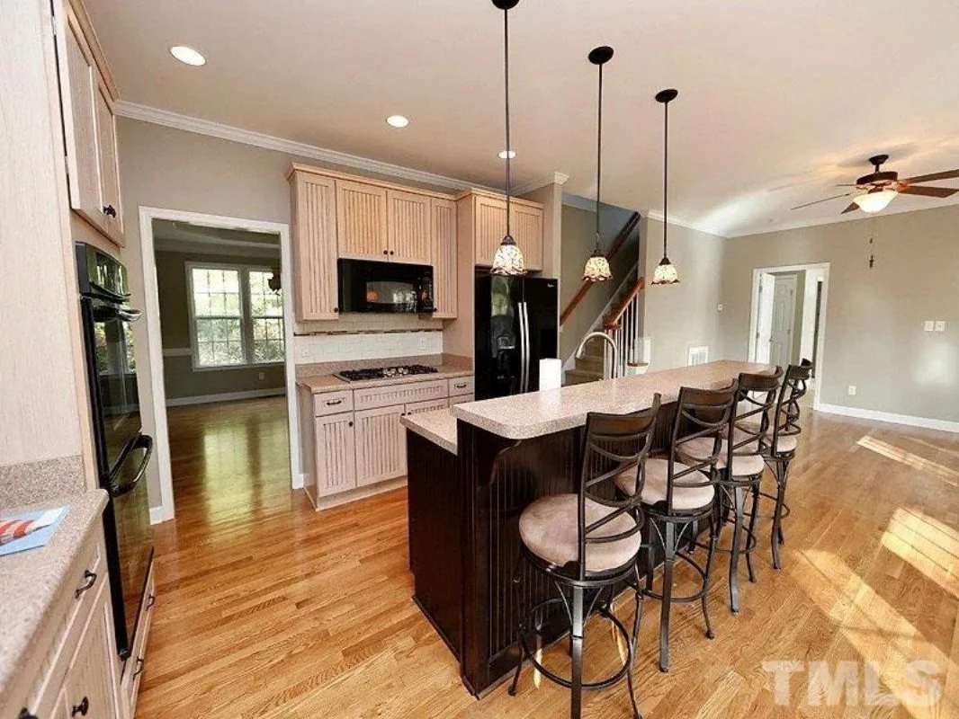 Craftsman house Plan with Spacious Layout – Blueprint for 2-Story Designs