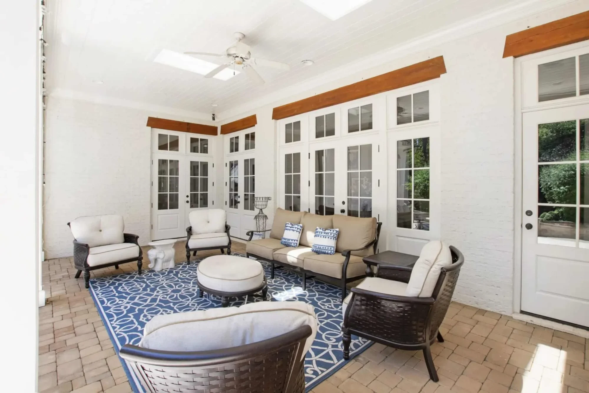 Elegant house Design: Floor Plan & Blueprint CAD for Architects