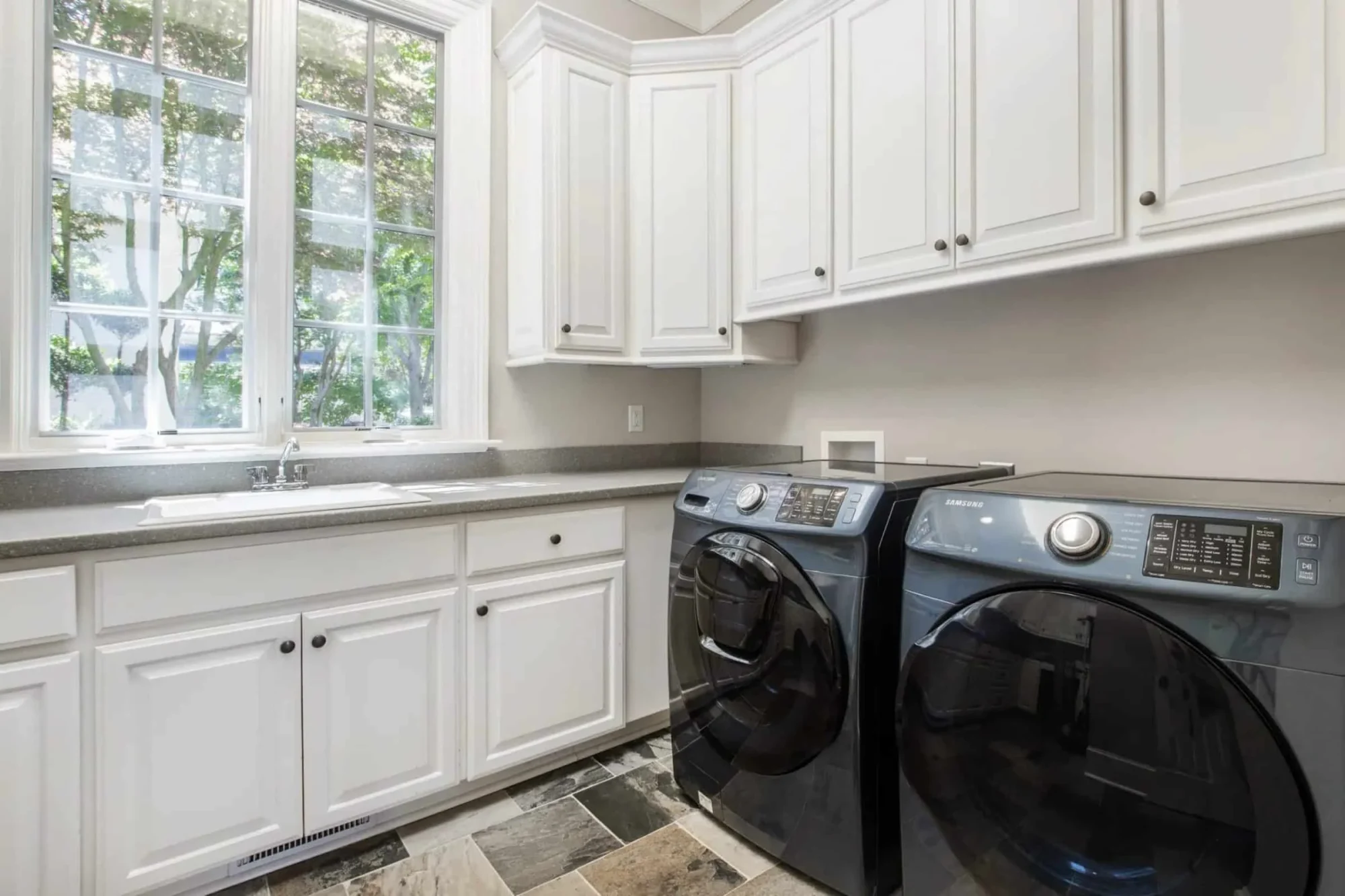 Elegant house Design: Floor Plan & Blueprint CAD for Architects