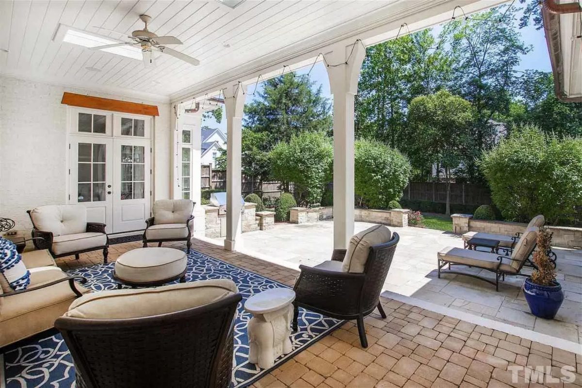 Elegant house Design: Floor Plan & Blueprint CAD for Architects