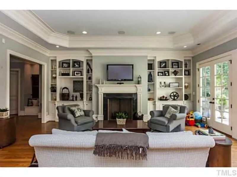 Traditional Craftsman house Plan with 4 Beds, 3 Garage Bays, and Vaulted Ceilings