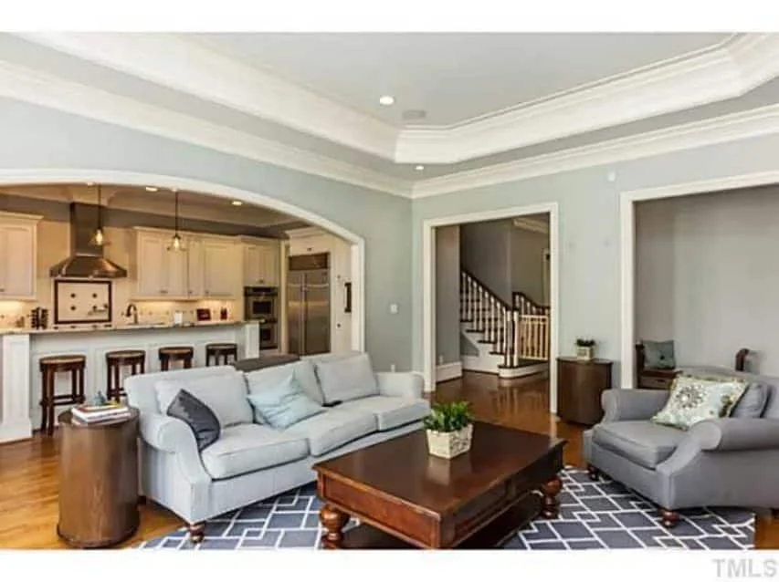 8-1415 HOUSE PLAN - Traditional Craftsman House Plan with 4 Beds, 3 Garage Bays, and Vaulted Ceilings 4 Traditional Craftsman house Plan with 4 Beds, 3 Garage Bays, and Vaulted Ceilings