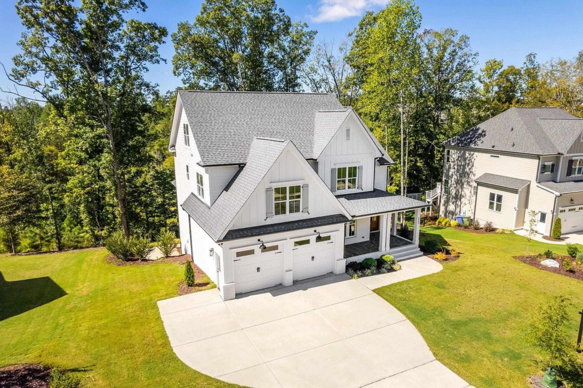 Spacious house Floor Plan with Blueprint & Modern Designs