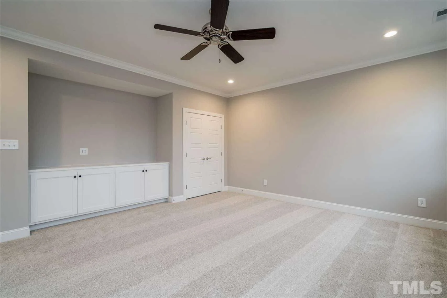 Beautiful Craftsman house Plan with Detailed Floor Designs