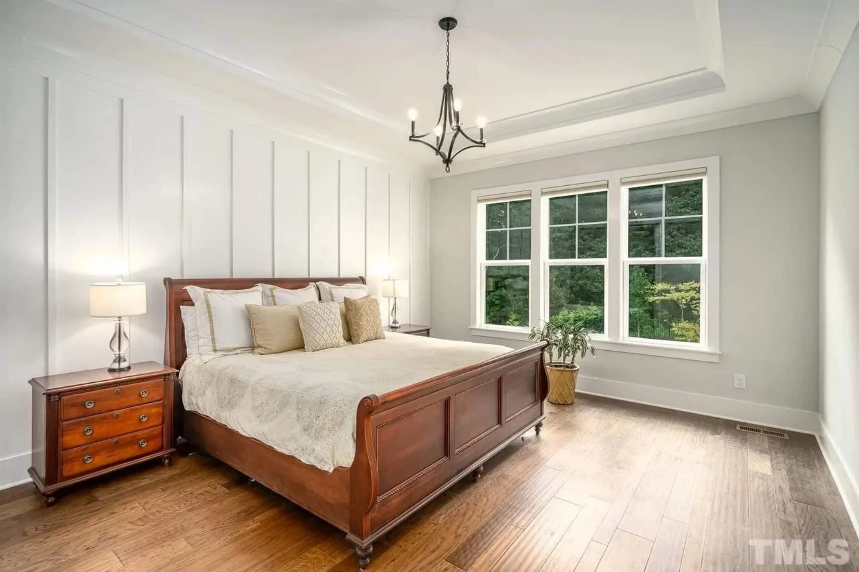 19-1296 HOUSE PLAN - Traditional House Design with Floor Plans, CAD, and Blueprint 23 Traditional house Design with Floor Plans, CAD, and Blueprint