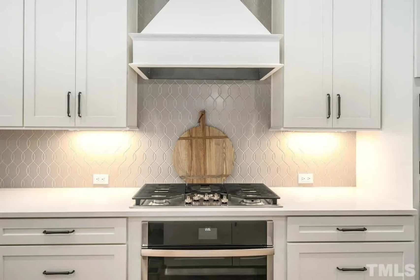 19-1296 HOUSE PLAN - Traditional House Design with Floor Plans, CAD, and Blueprint 19 Traditional house Design with Floor Plans, CAD, and Blueprint