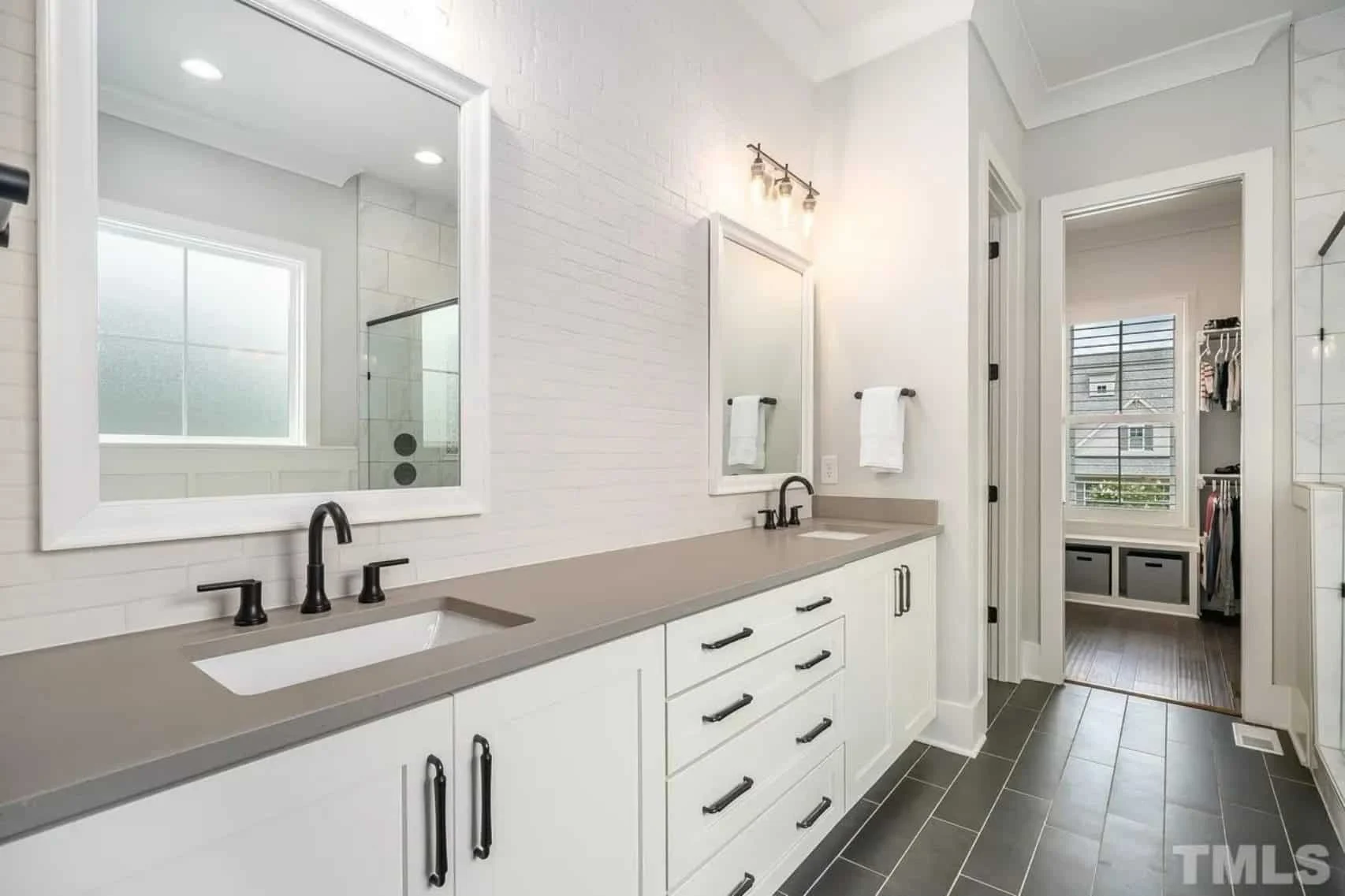 19-1296 HOUSE PLAN - Traditional House Design with Floor Plans, CAD, and Blueprint 17 Traditional house Design with Floor Plans, CAD, and Blueprint