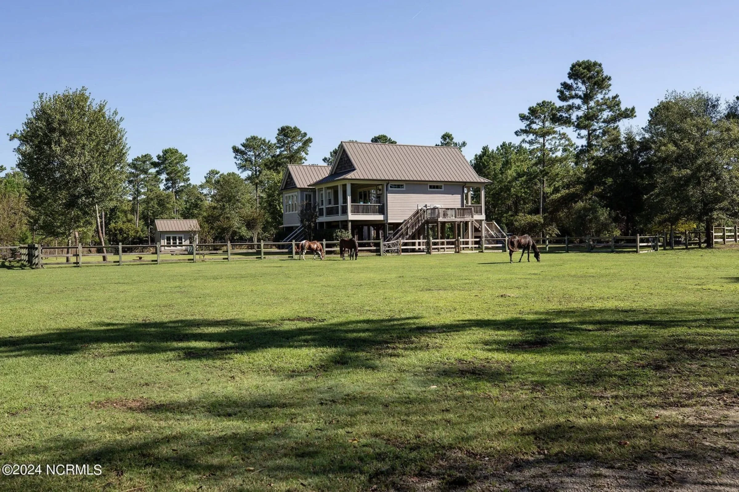 18-2157 HOUSE PLAN - Coastal House Plan with CAD Designs and Spacious Floor Plan 28 Coastal house Plan with CAD Designs and Spacious Floor Plan